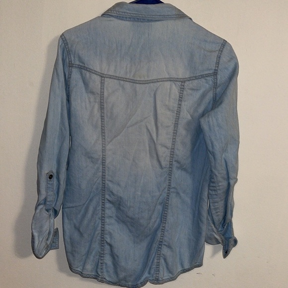 🌹Rock & Republic Denim Button-Up Shirt - Picture 5 of 7